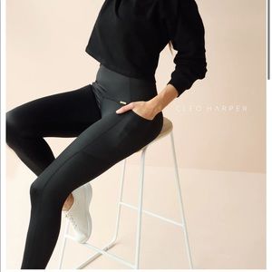 Cleo Harper Forte leggings black.